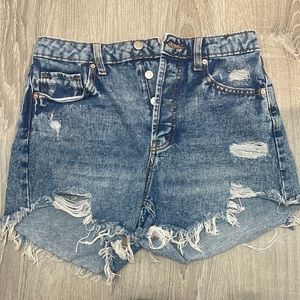Destroyed Jean shorts